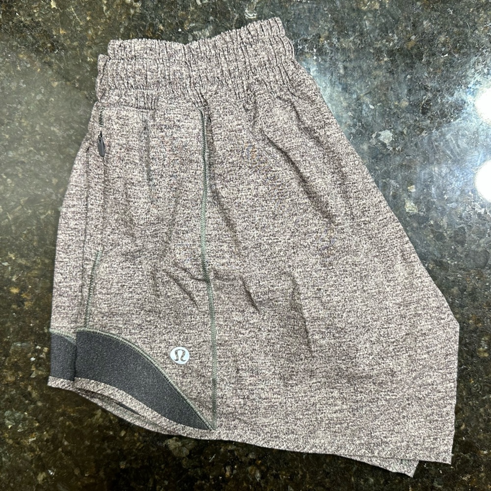 Like New Hottty Hot Short 4”